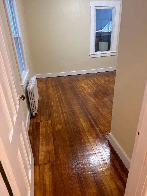 79 Meadow St - Photo 7 of 11