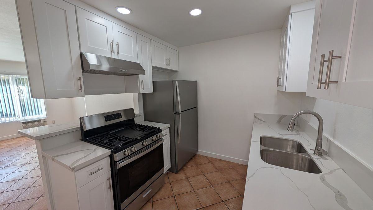 1422 Peckham St ##A - Photo 2 of 11