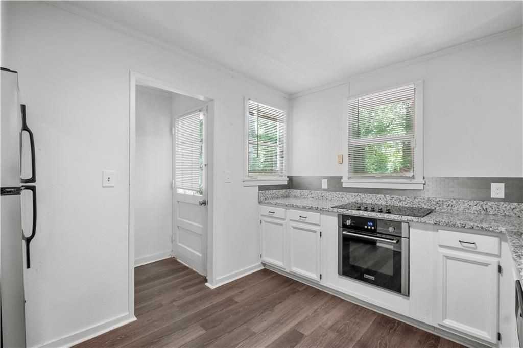 1738 Duke Rd - Photo 6 of 23