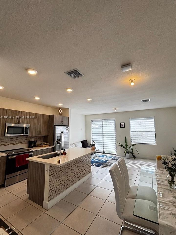 15860 Northwest 91st Court - Photo 6 of 48