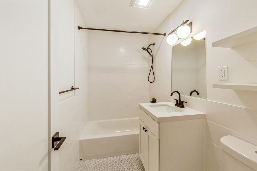 4350 Kirkham Street - Photo 4 of 14