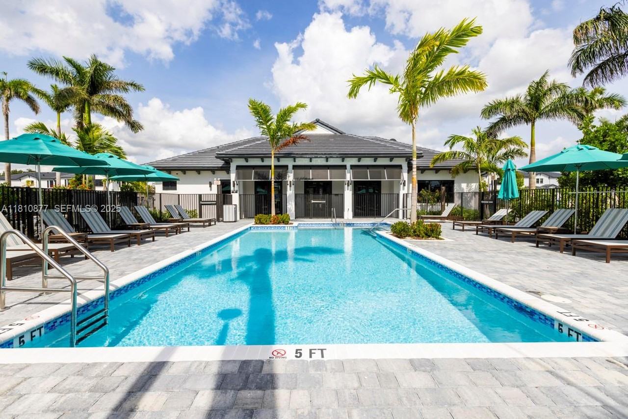 3000 Park Place - Photo 5 of 15