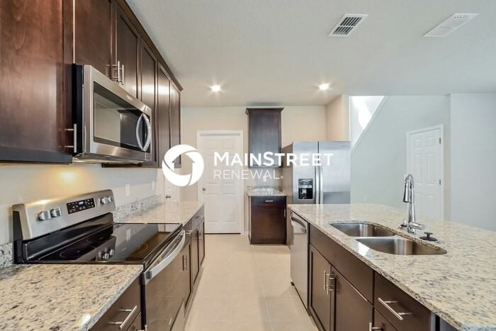 5265 Luke Hammock St - Photo 5 of 16