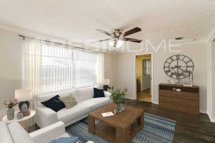 8726 Saint Regis Ln - Photo 6 of 17