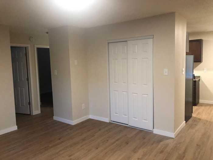 835 7th Ave #8 - Photo 3 of 10