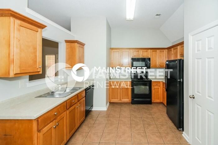 9135 Tremont Dr - Photo 6 of 16