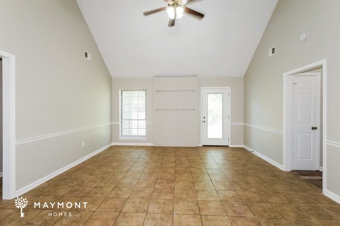 4595 Berrypick Ln S - Photo 4 of 15