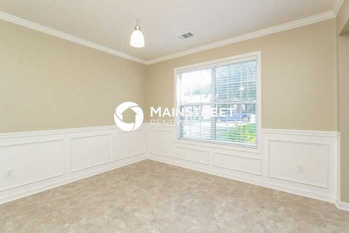 5388 Winding Glen Dr - Photo 3 of 15