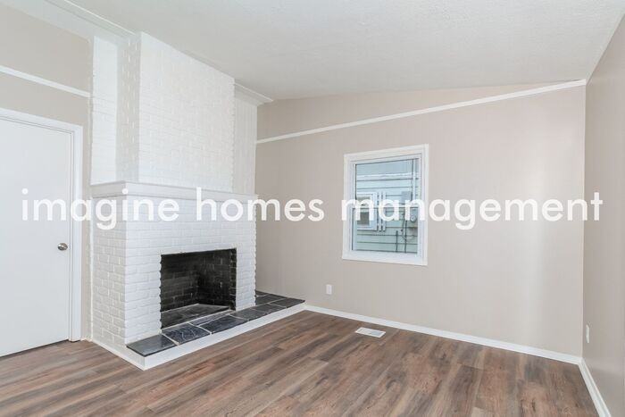 207 Seminole Dr - Photo 5 of 15