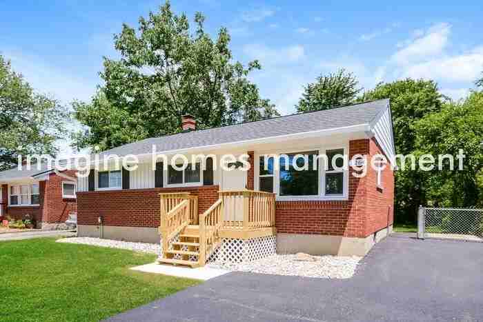 1264 Nordica Ln - Photo 3 of 18