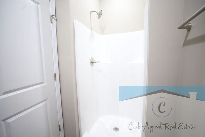 5809 Pacific Rd Apt A - Photo 6 of 17