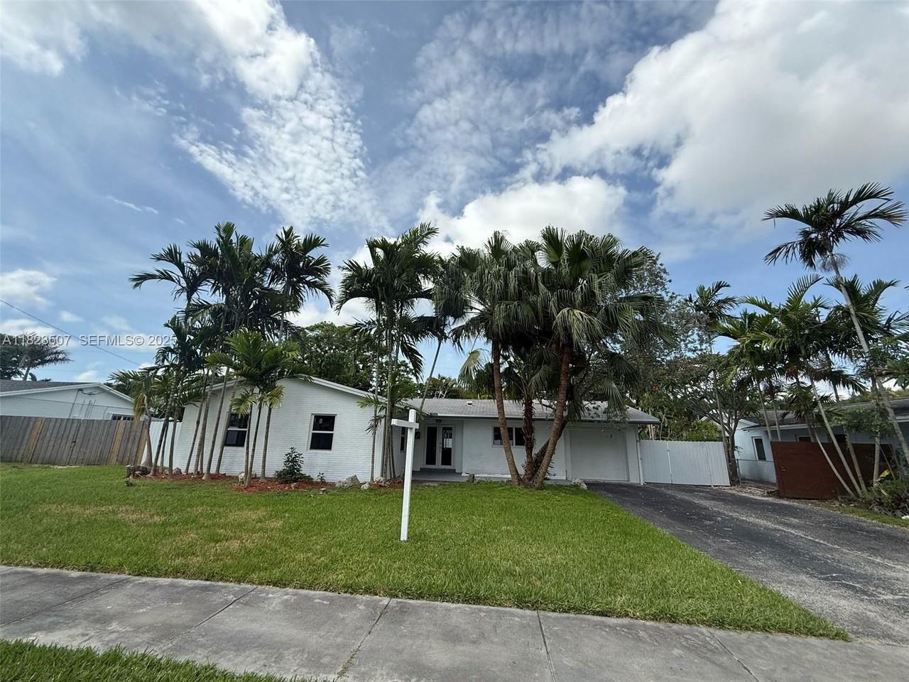 9934 Southwest 195th Street #9934 - Photo 6 of 12