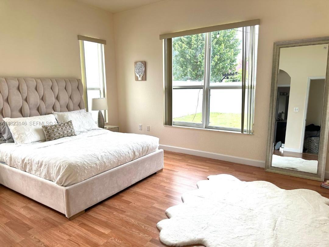 9050 Southwest 170th Court - Photo 7 of 22