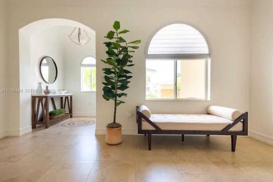 15566 Southwest 13th Terrace - Photo 2 of 27