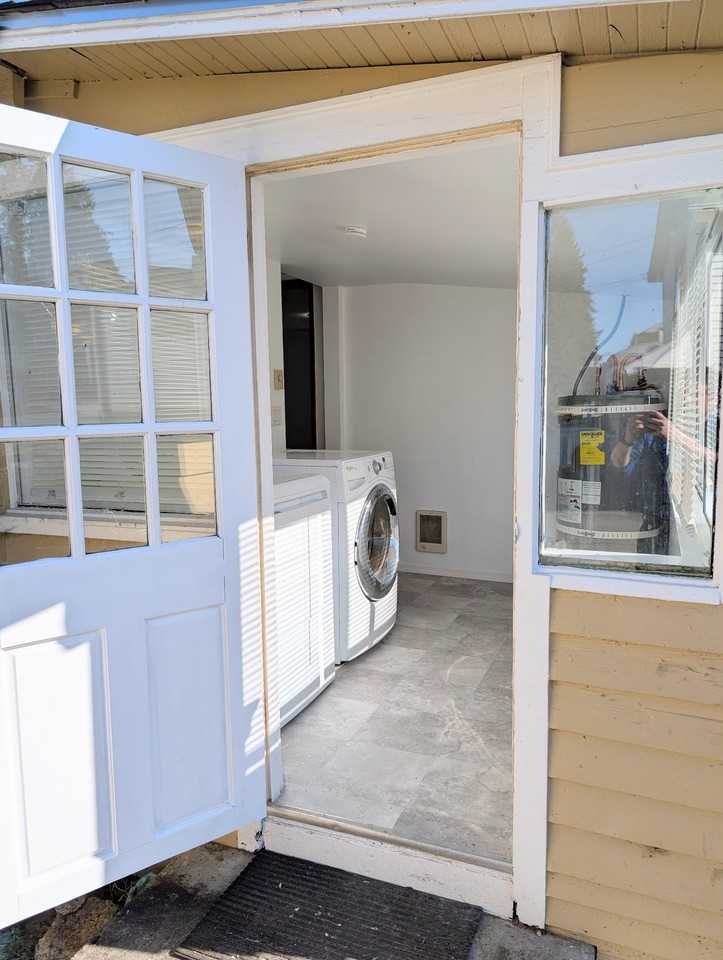 7424 Beverly Blvd #NA - Photo 4 of 15