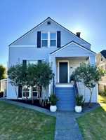 featured image of 2026 Lombard Ave #2