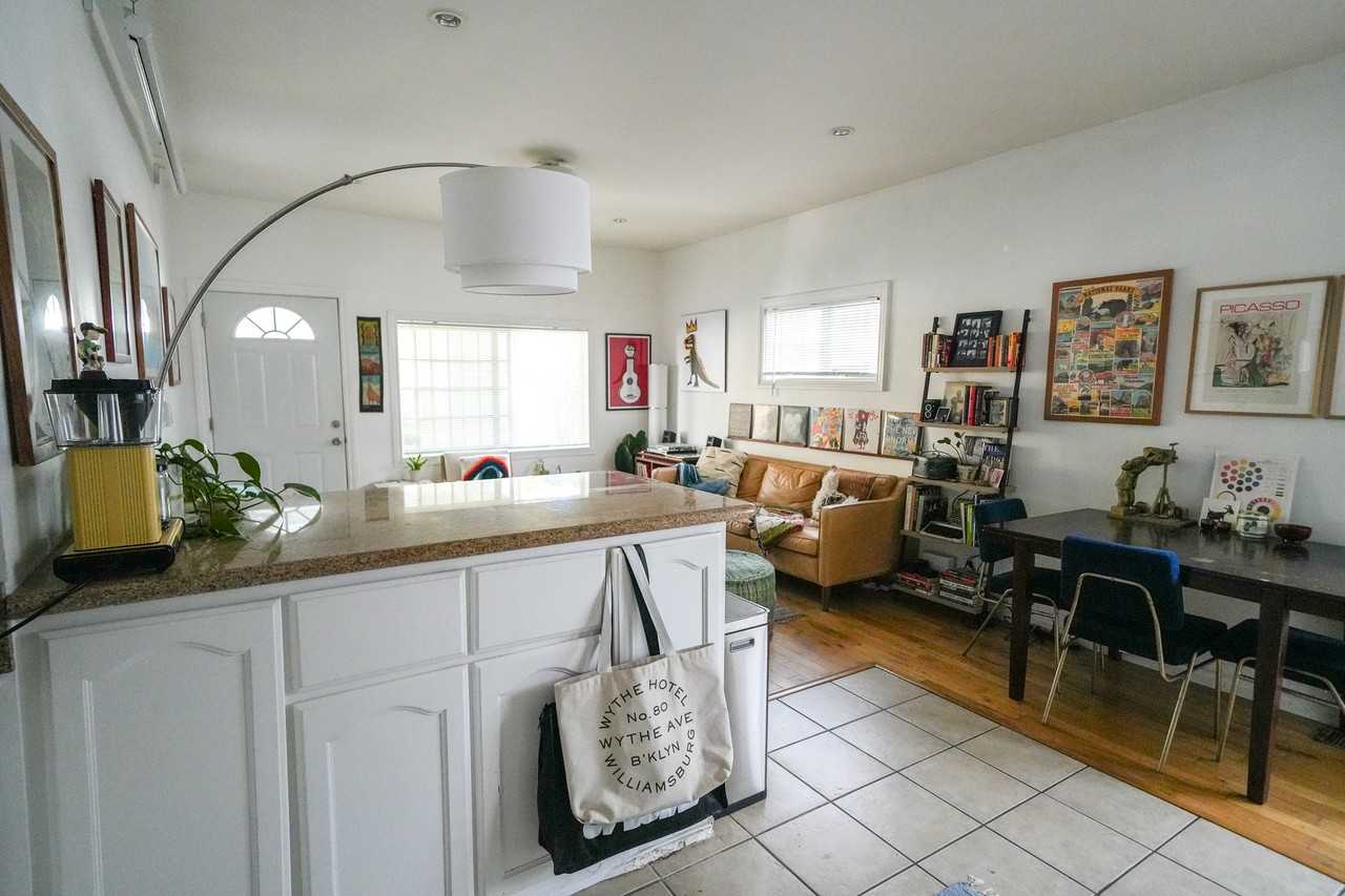 1629 Morton Ave #1629 - Photo 6 of 16