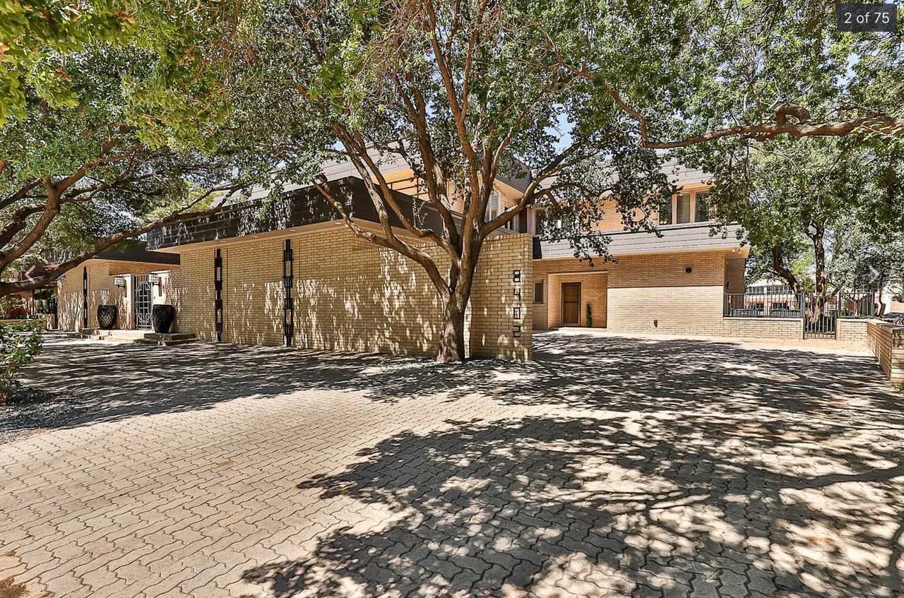 8402 Wayne Ave #NA - Photo 3 of 36