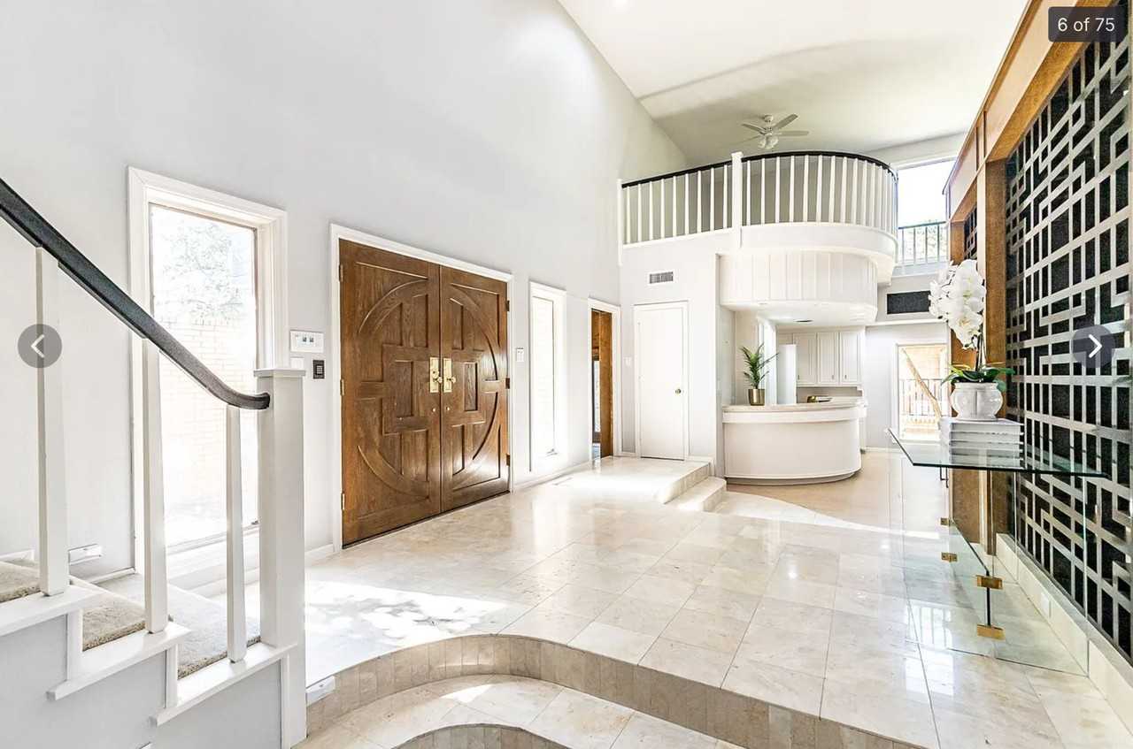 8402 Wayne Ave #NA - Photo 5 of 36