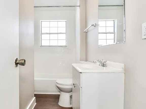 702 Abington Dr #NA - Photo 2 of 7