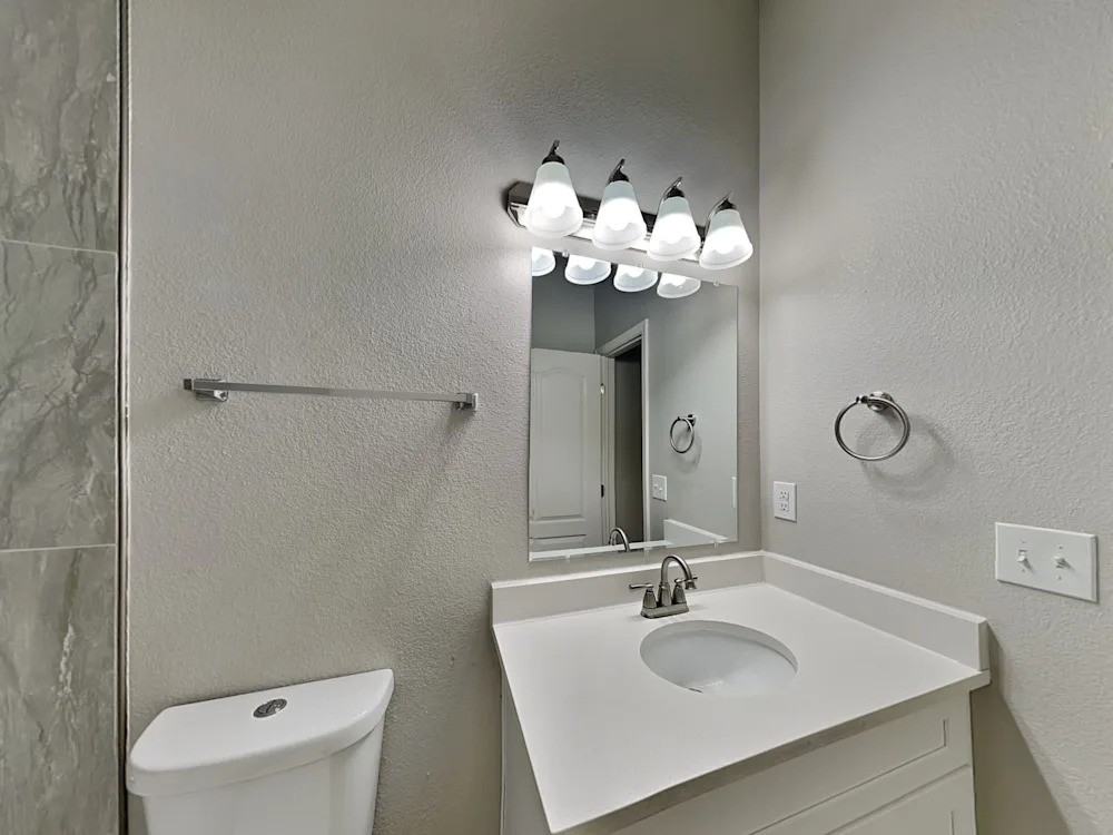 6151 Oakwood Blvd #NA - Photo 3 of 8