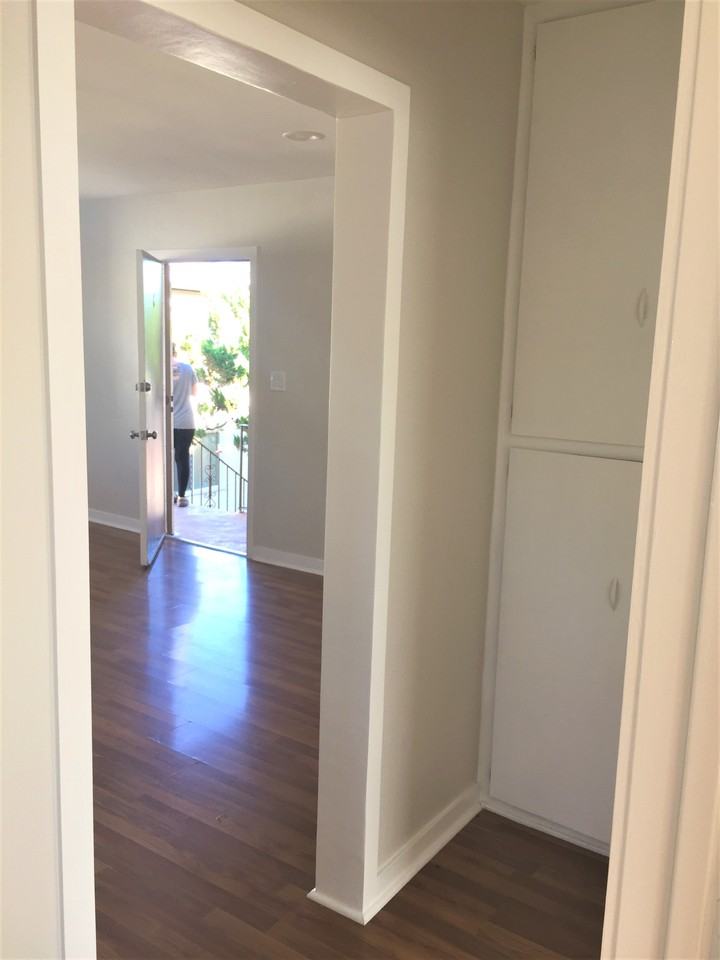 12647 Vanowen St #1 - Photo 6 of 7