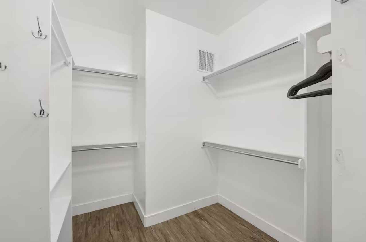 3568 W Raphi Pl - Photo 4 of 17