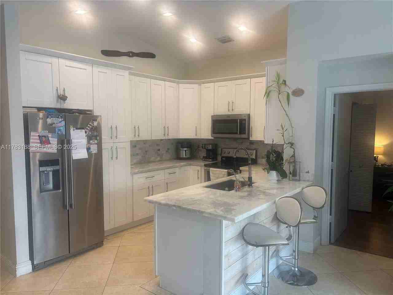 10265 Southwest 24th Court - Photo 7 of 12