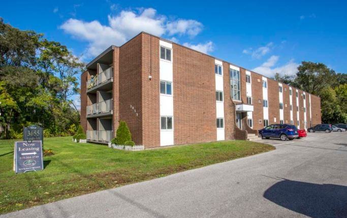 Sandwich Street Apartments - Photo 2 of 24