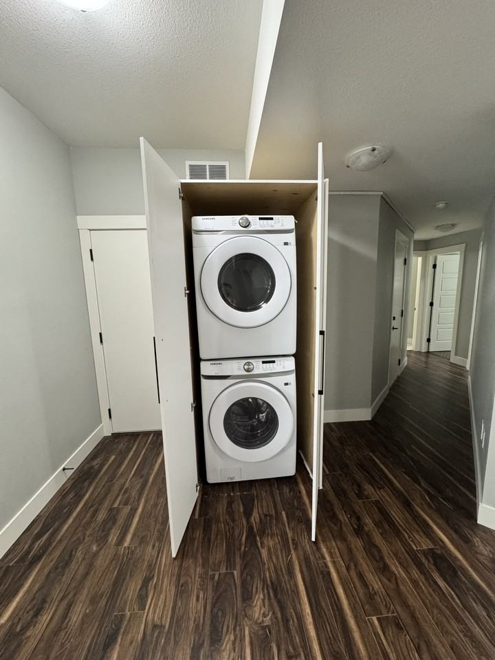 8409 Kimball Street - Photo 3 of 8