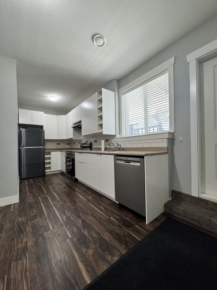 8409 Kimball Street - Photo 5 of 8