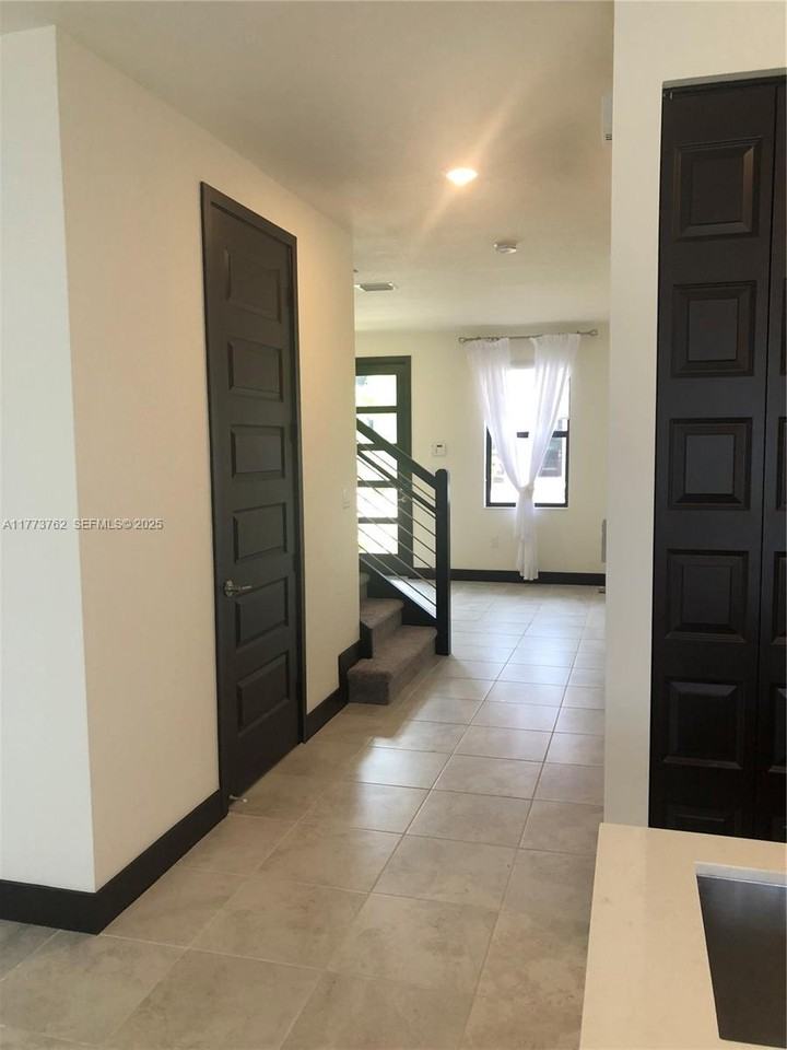 15668 Northwest 91st Court - Photo 7 of 20