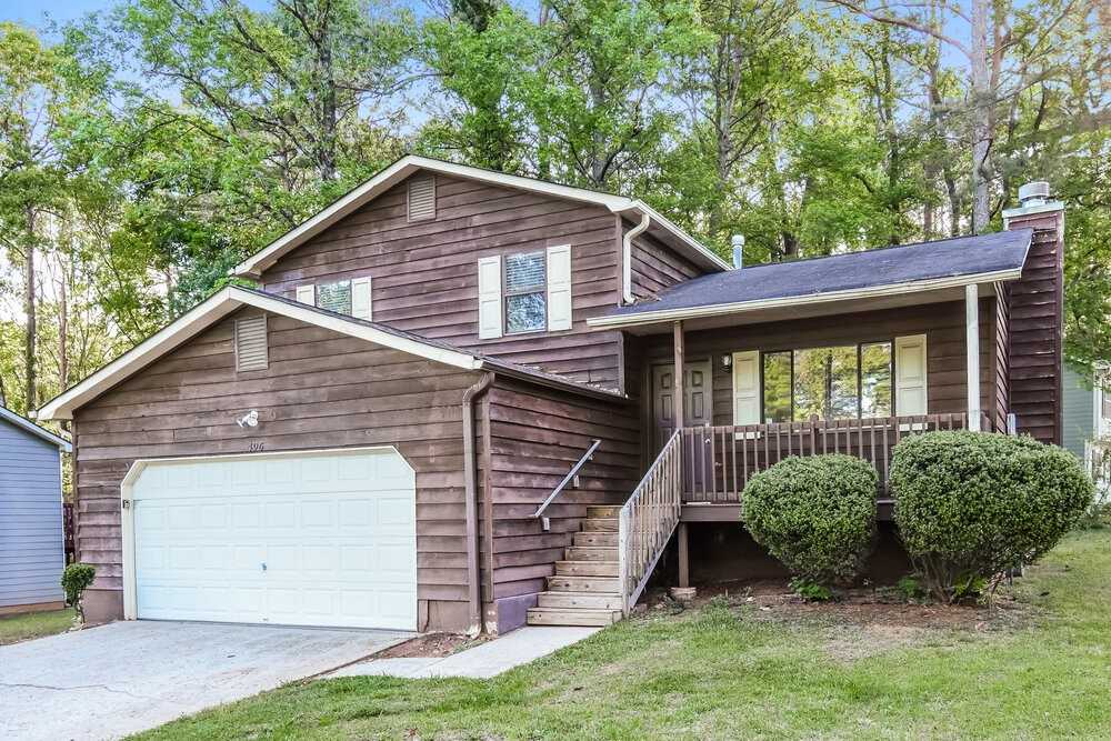 496 Jaywood Dr - Photo 4 of 17