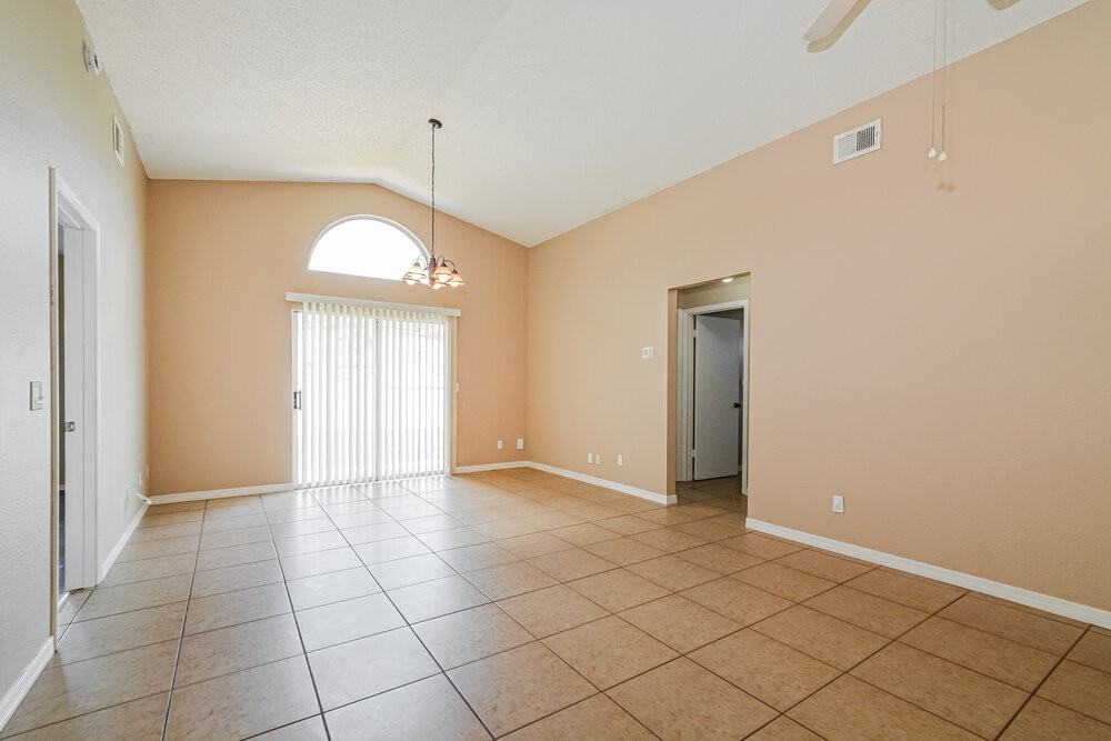 3100 Orchard Pl - Photo 4 of 16