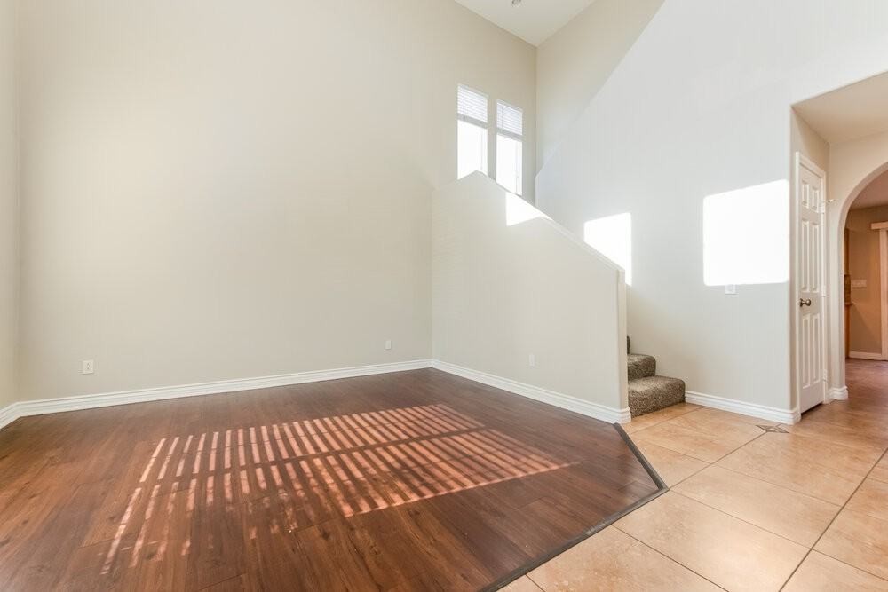 5305 Santa Fe Heights St - Photo 4 of 17