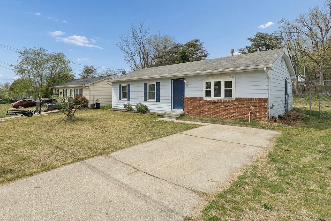 30 Girard Ave #1 - Photo 2 of 20