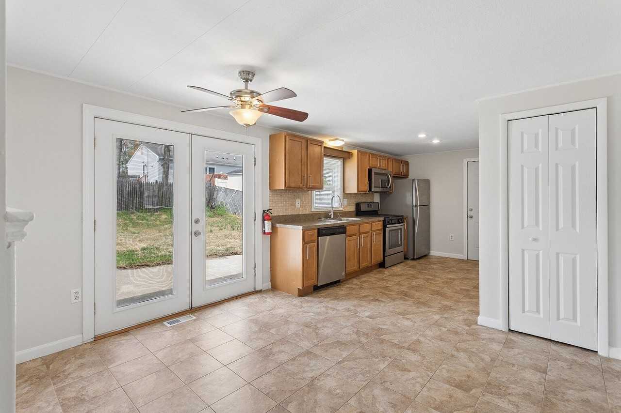 30 Girard Ave #1 - Photo 5 of 20