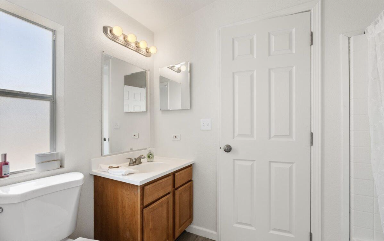 24175 N Los Angeles St #1 - Photo 7 of 15