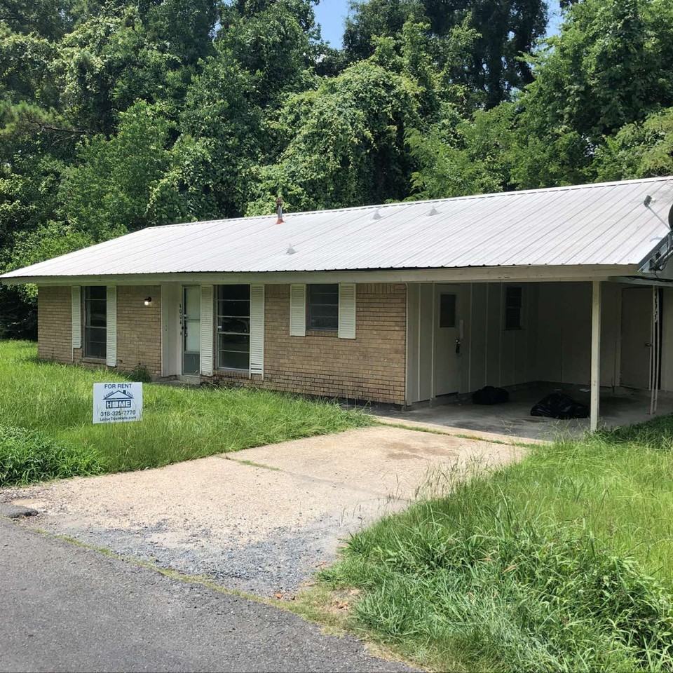 4004 Lee Ct #1 - Photo 2 of 9