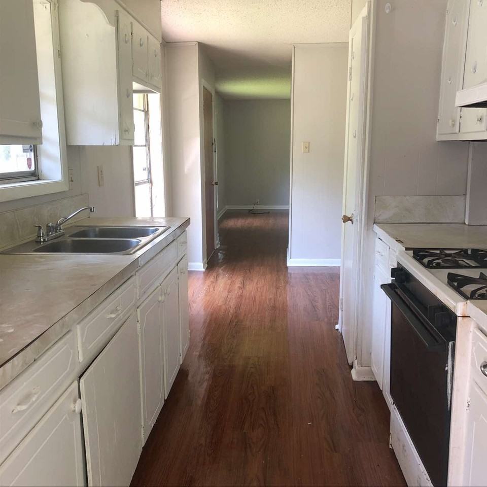 4004 Lee Ct #1 - Photo 4 of 9