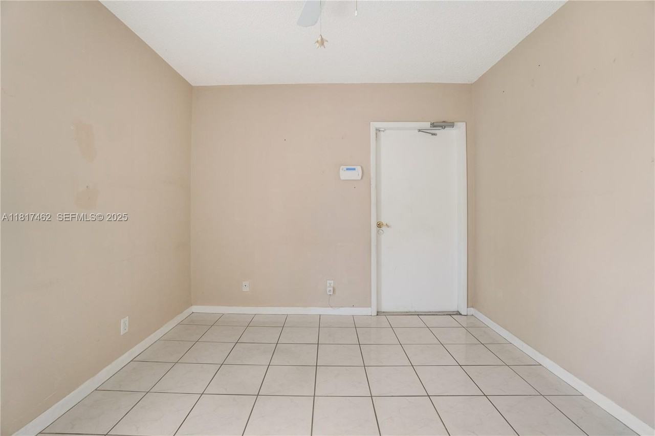 2917 McKinley Street #0 - Photo 5 of 22