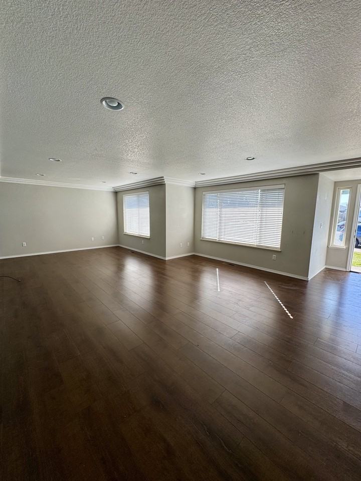 935 Fairfield Cir #1 - Photo 7 of 14