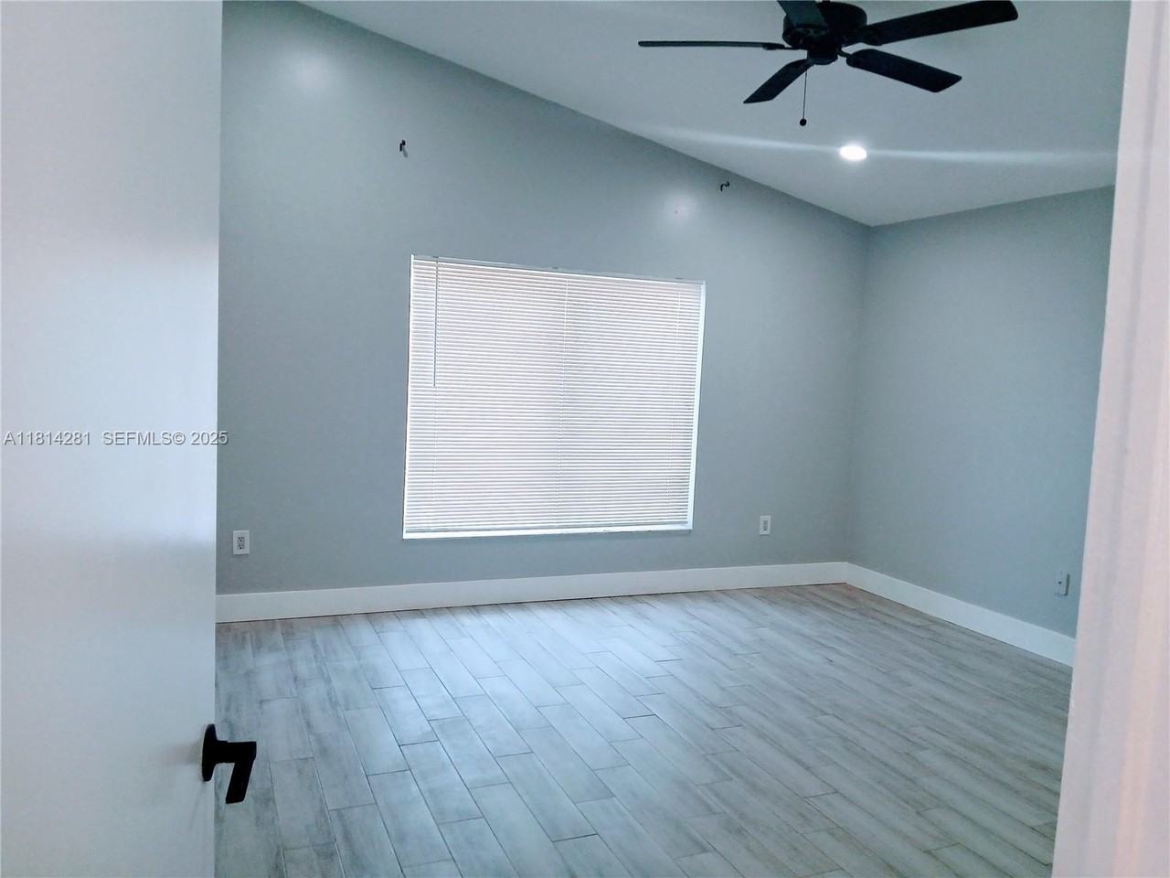 12773 Northwest 11th Court - Photo 4 of 7