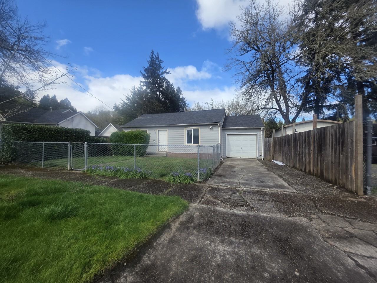 MHH 12-5- 1457 Sixth St NW Salem, OR 97304 #1 - Photo 2 of 44