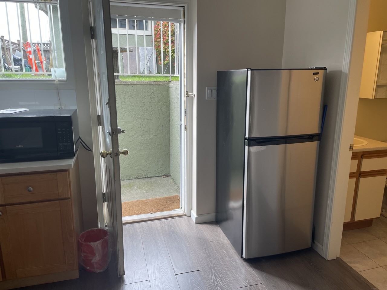 6039 Ontario St #1 - Photo 5 of 8