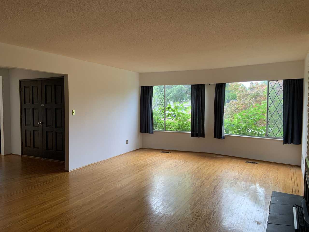 5342 9a Ave #1 - Photo 7 of 13