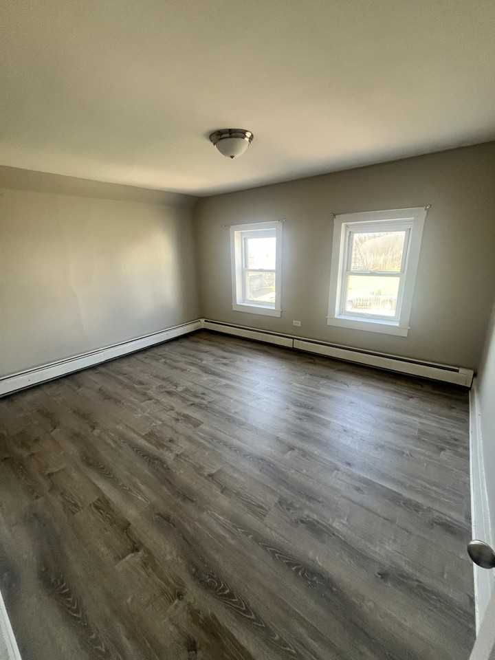 24 Blair St #1 - Photo 6 of 11