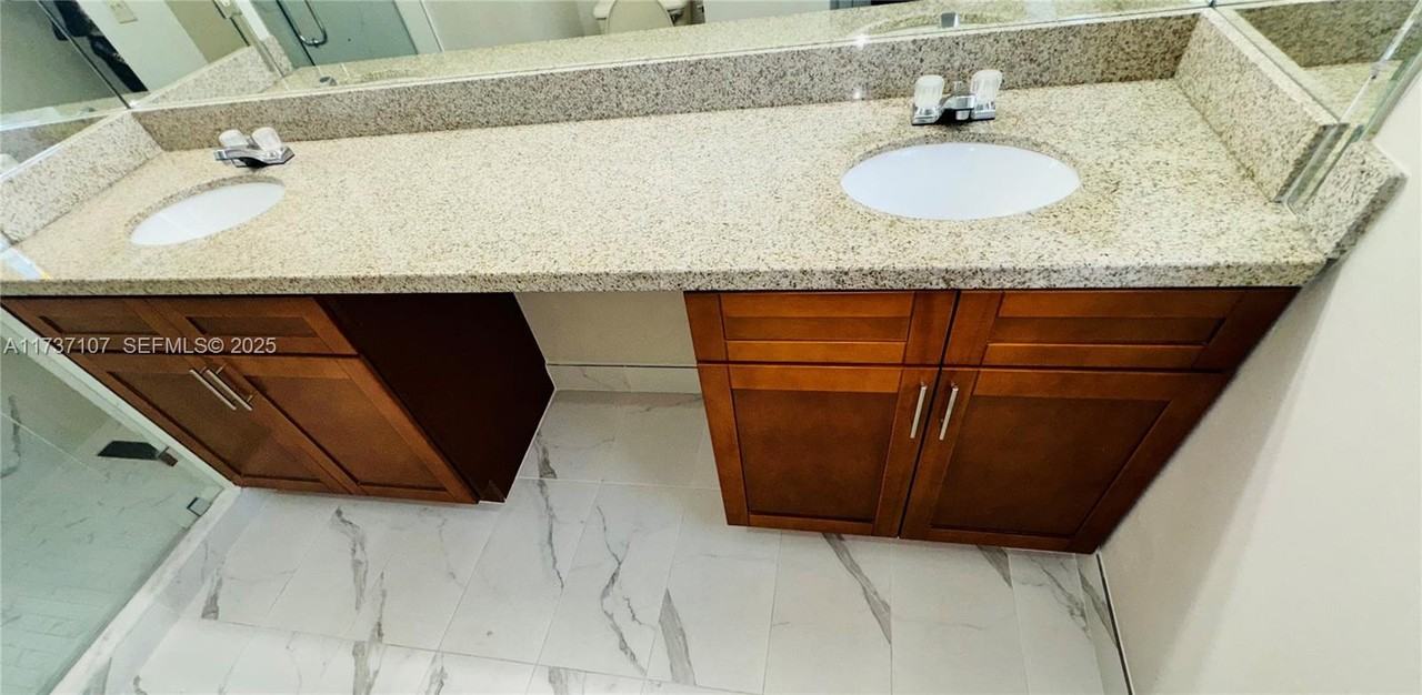 4732 Northwest 98 Place - Photo 4 of 14