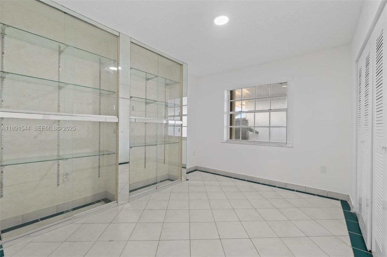 13400 Southwest 182nd Street - Photo 3 of 48