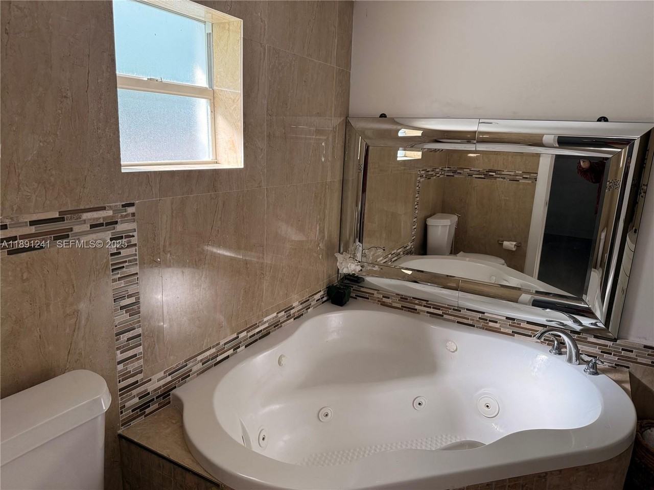 16030 Miami Drive - Photo 3 of 16